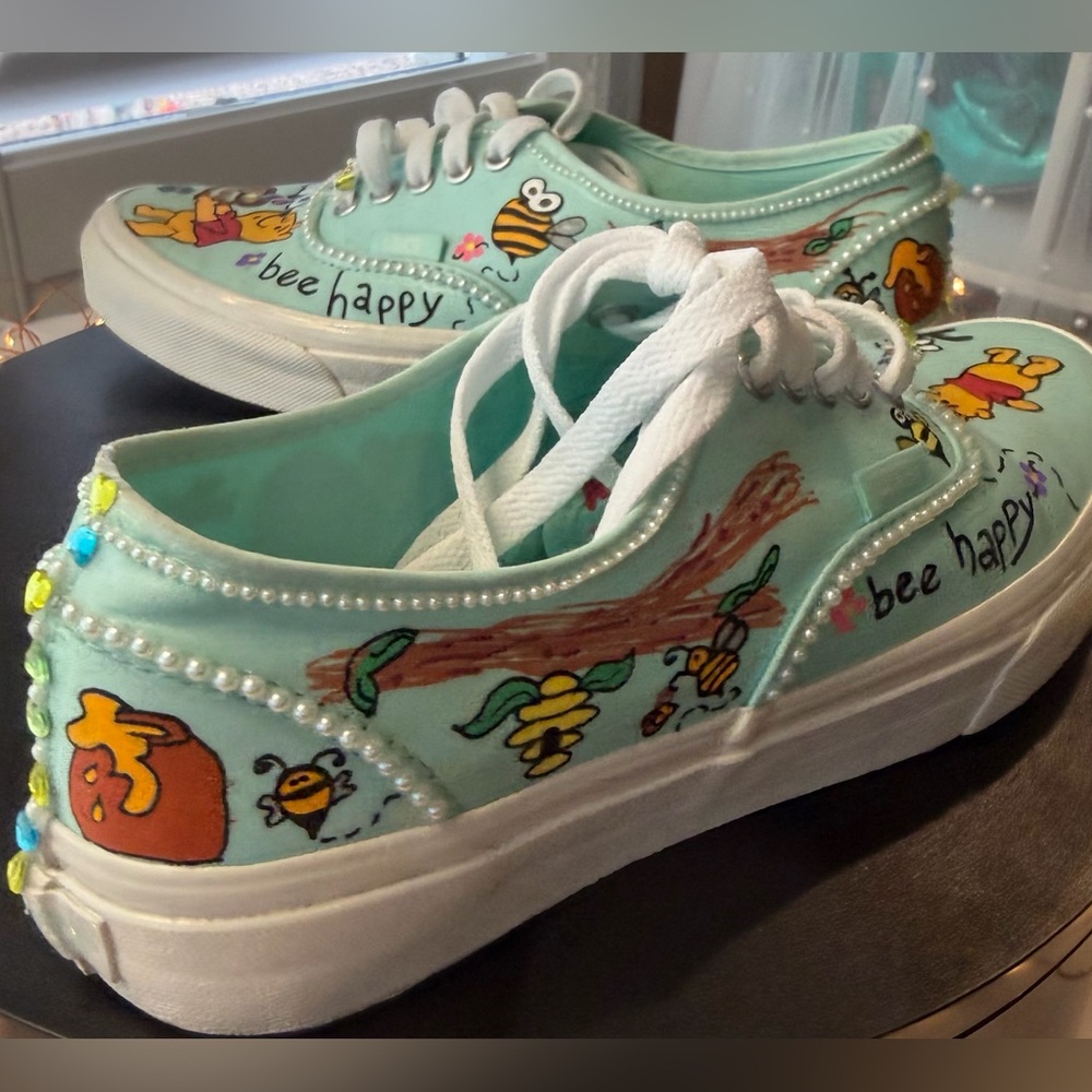 Hand embellished One of a kind Winnie The Pooh Themed Tennis shoe, size 6.5. - Picture 7 of 17